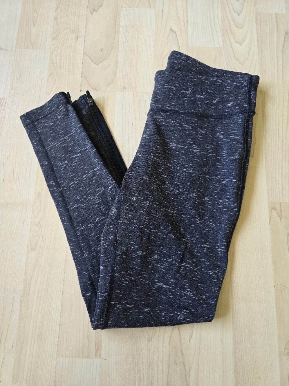 Lucy Zipper Ankle Leggings Size Small